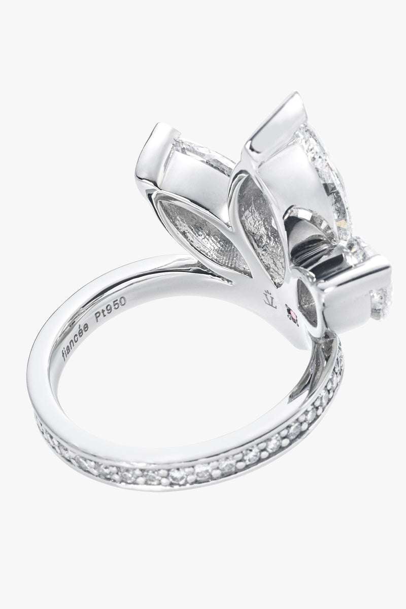 RÊVE MARQUISE DIAMOND ENGAGEMENT RING